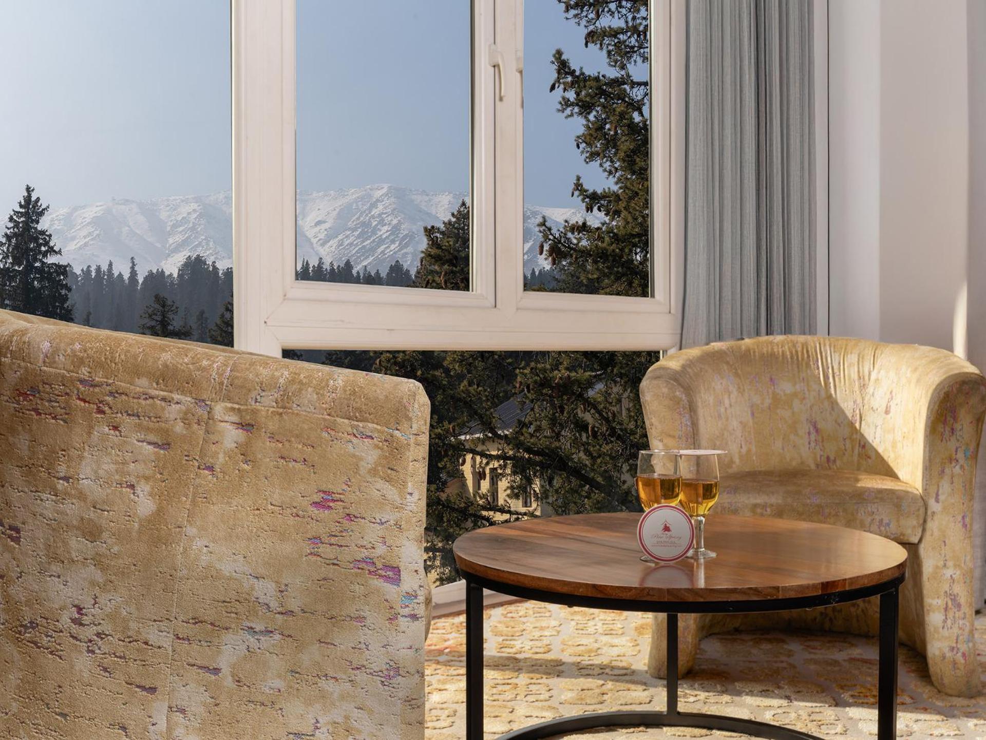 Hotel Pine Spring Γκουλμάργκ Εξωτερικό φωτογραφία