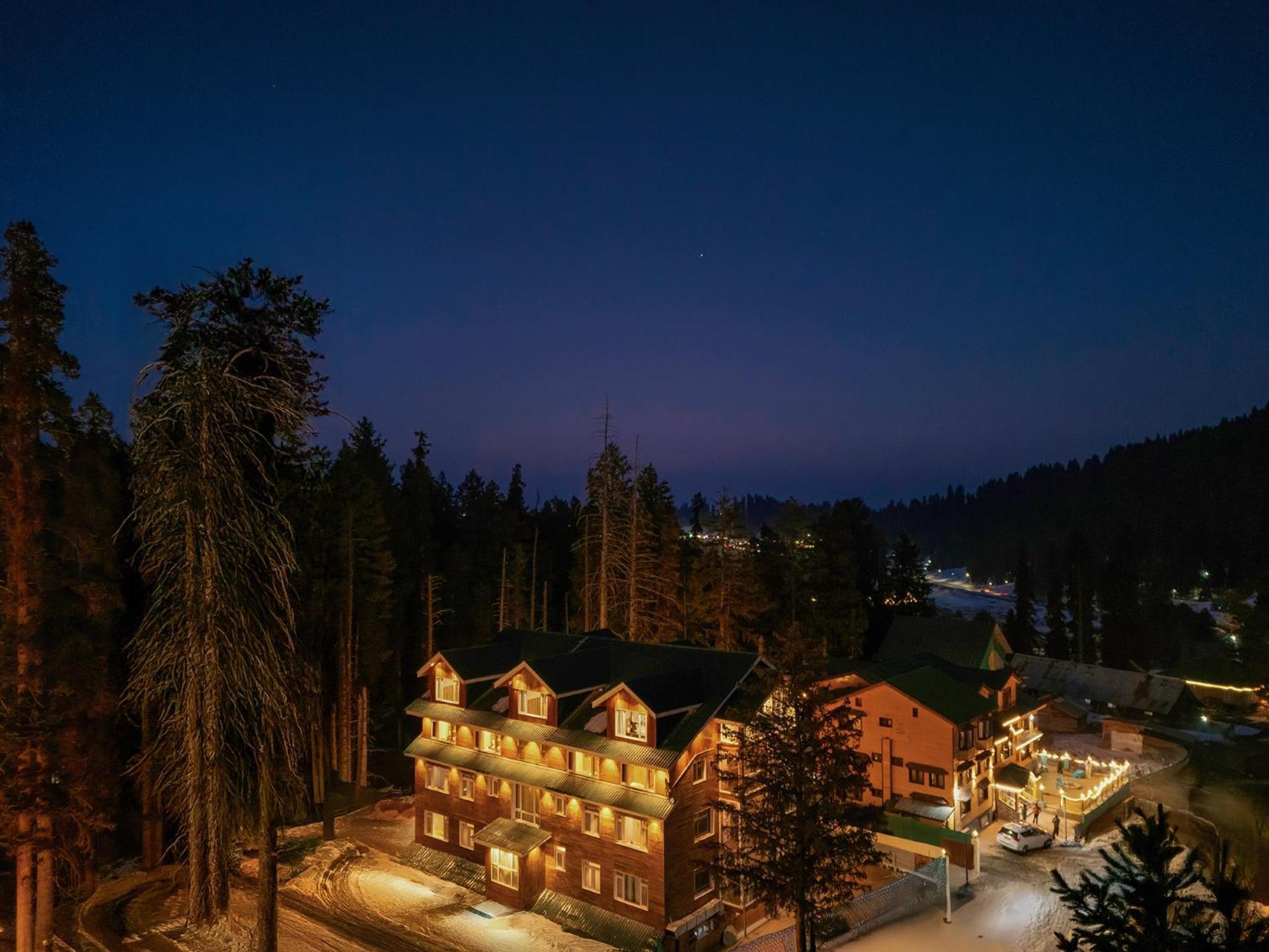 Hotel Pine Spring Γκουλμάργκ Εξωτερικό φωτογραφία