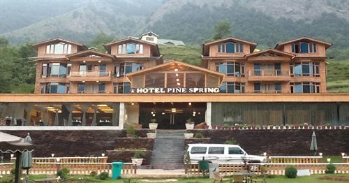 Hotel Pine Spring Γκουλμάργκ Εξωτερικό φωτογραφία