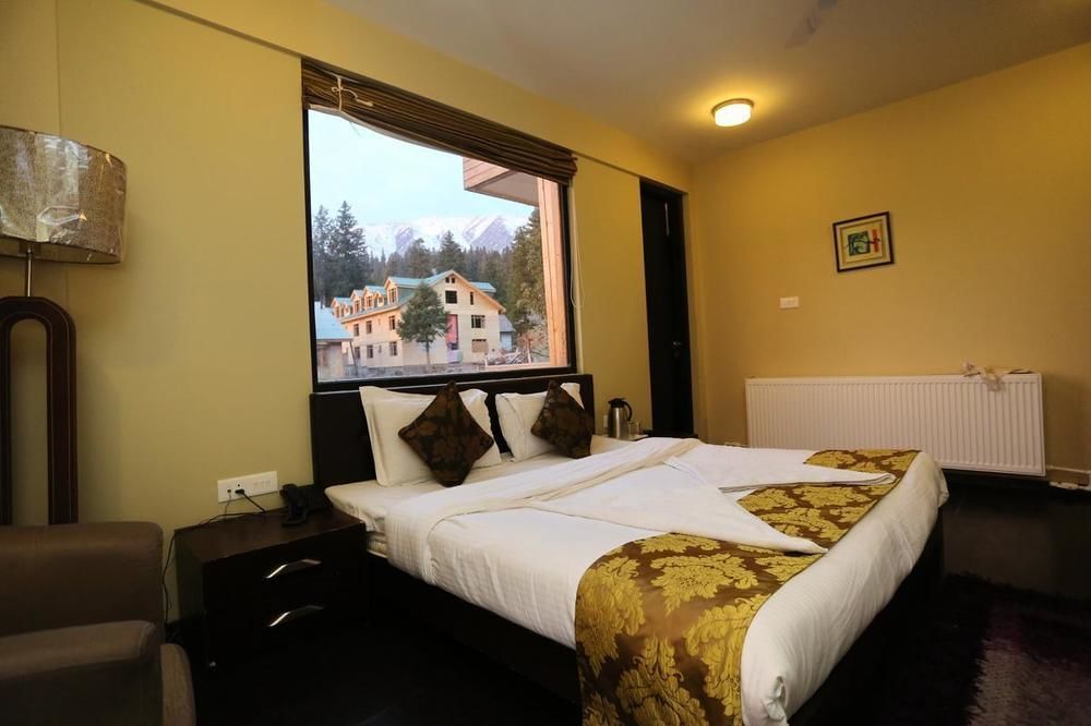 Hotel Pine Spring Γκουλμάργκ Εξωτερικό φωτογραφία