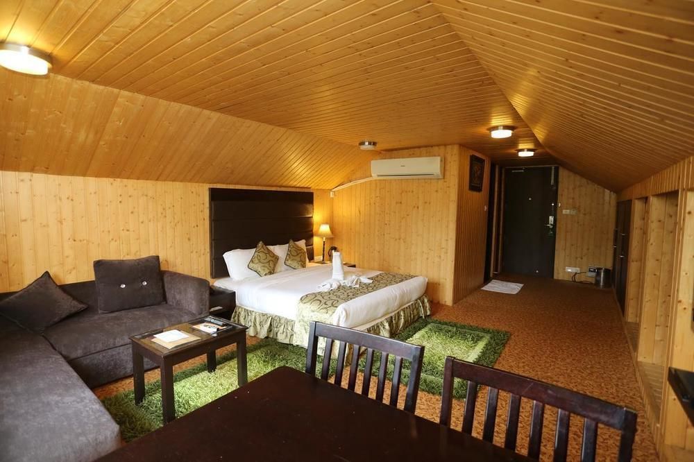 Hotel Pine Spring Γκουλμάργκ Εξωτερικό φωτογραφία