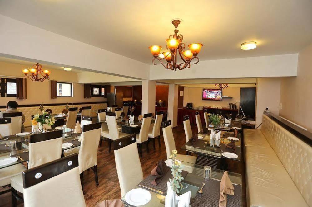 Hotel Pine Spring Γκουλμάργκ Εξωτερικό φωτογραφία