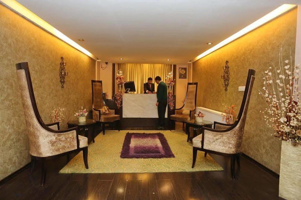 Hotel Pine Spring Γκουλμάργκ Εξωτερικό φωτογραφία