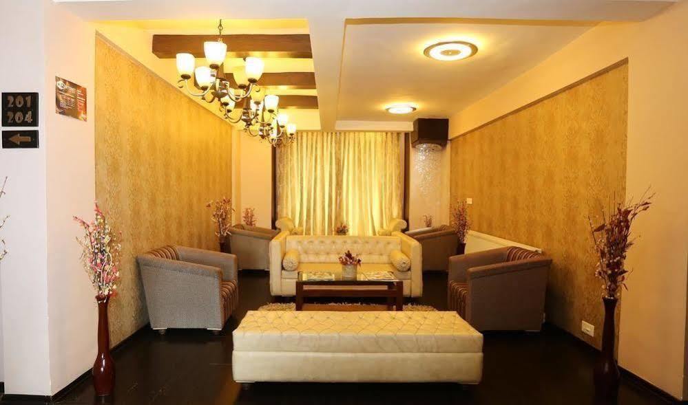 Hotel Pine Spring Γκουλμάργκ Εξωτερικό φωτογραφία
