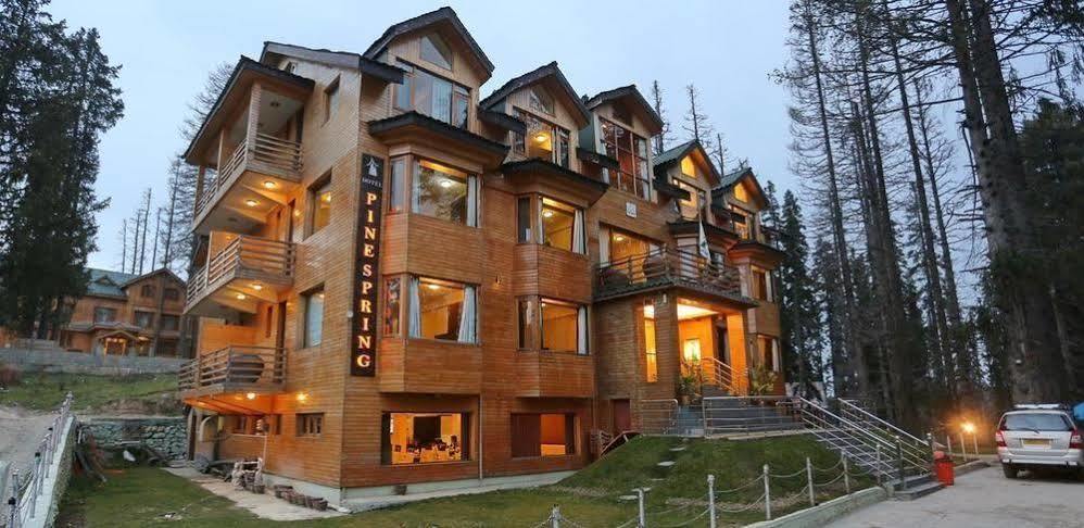 Hotel Pine Spring Γκουλμάργκ Εξωτερικό φωτογραφία